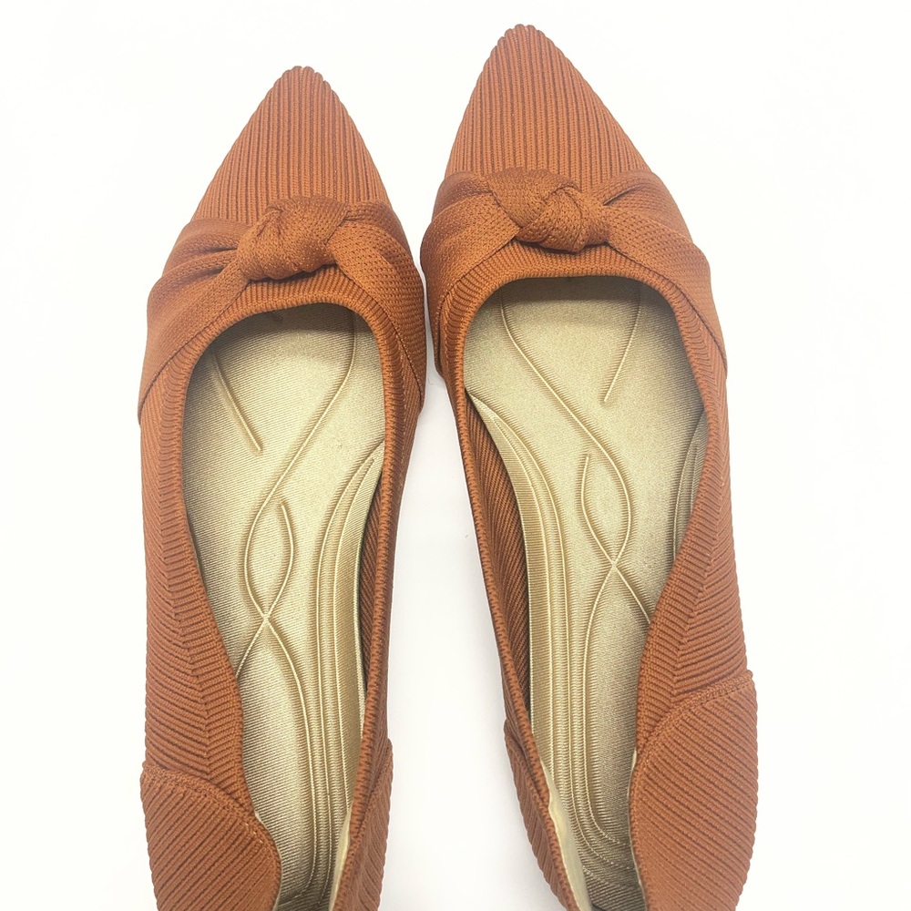 Tingrise Knit pointed toe flats with memory foam insert
